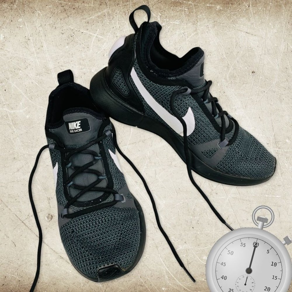 Nike Women's Size 7 Duel Racer Athletic Shoes /  Sneakers I EUC